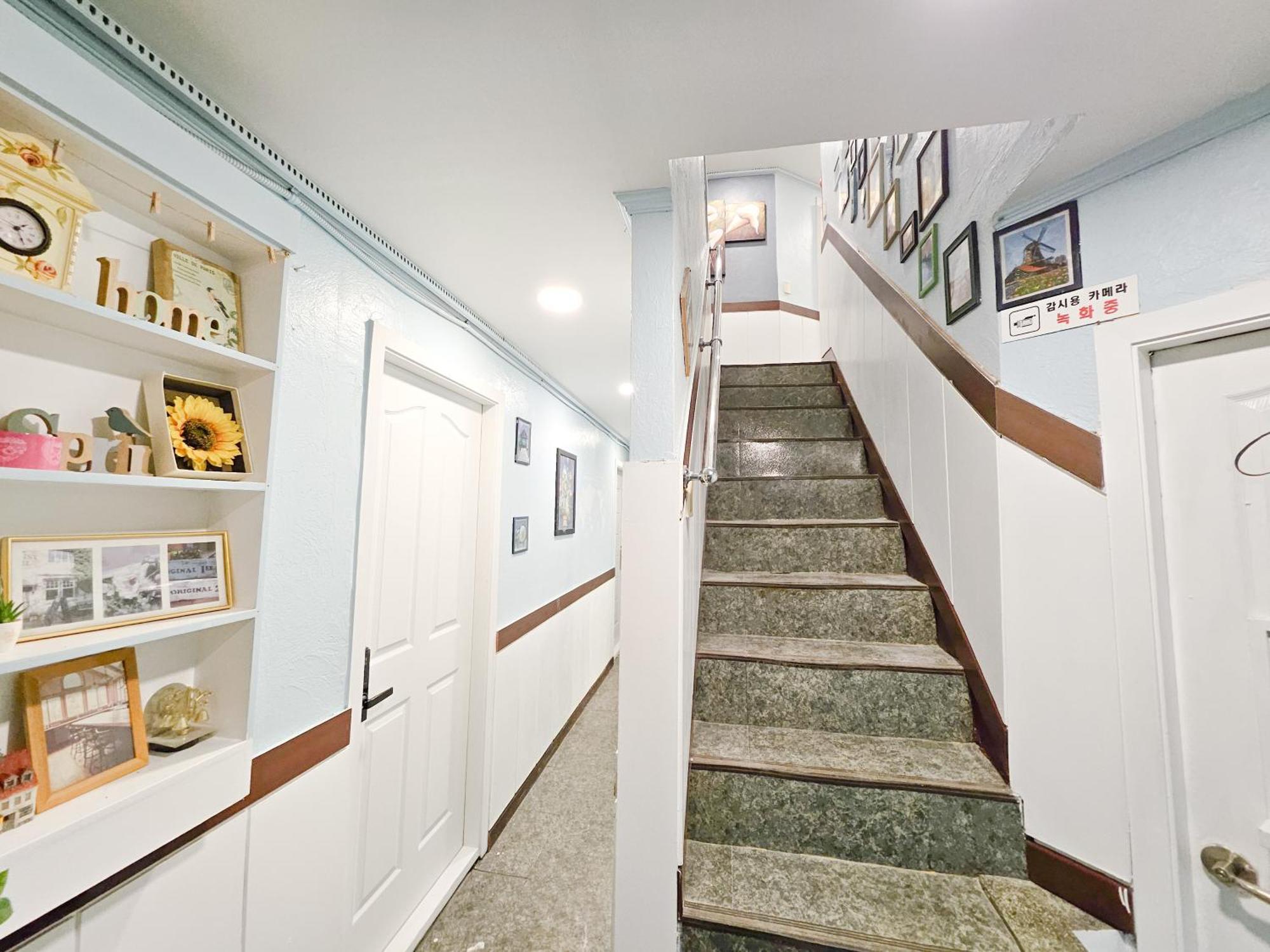 Miju Hostel Seoul Ngoại thất bức ảnh